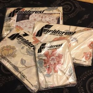 King size sheet set...For king in your bed!💕😘